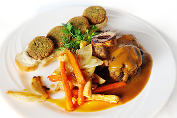 Image showing Ossobuco with falafel