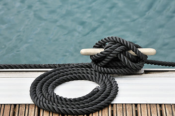Image showing Rope and bitt
