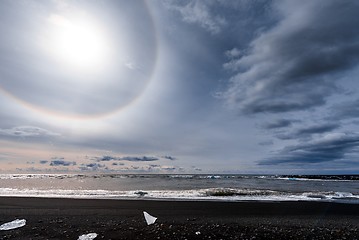 Image showing Sun halo on the shore