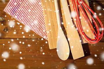 Image showing close up of cooking kitchenware on wooden board