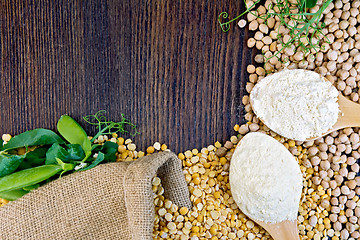 Image showing Flour pea and chickpeas in spoons on board