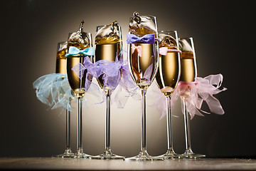 Image showing Set of decorated glasses with champagne for wedding party