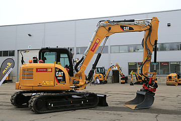 Image showing Cat Mini Hydraulic Excavator with Swing Boom