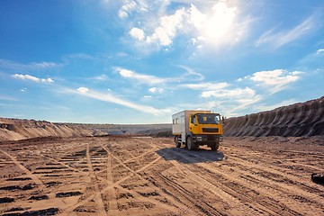 Image showing Excavation site with construction machine