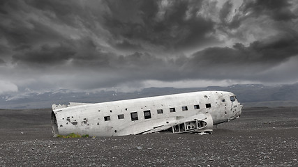 Image showing The abandoned wreck of a US military plane on Southern Iceland -