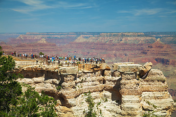 Image showing Crowded view point at the Grand Canyon National park