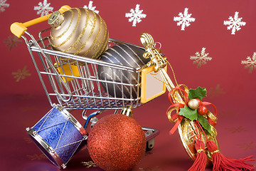 Image showing Shopping for Christmas