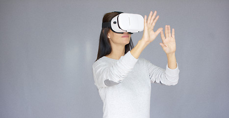 Image showing Woman with Virtual Reality 3D glasses