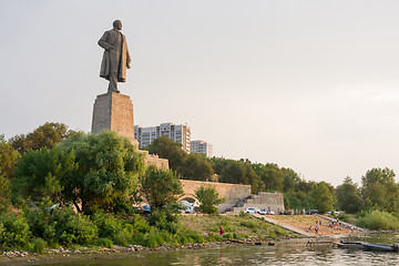 Image showing Volgograd, Russia - August 1, 2016: View of the sunset on the promenade and a statue of Lenin in the Krasnoarmeysk district of Volgograd