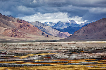 Image showing Himalayan lake Tso Kar in Himalayas, Ladakh, India