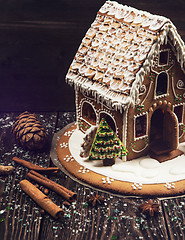 Image showing Homemade gingerbread house