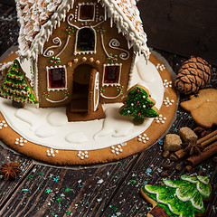 Image showing Homemade gingerbread house