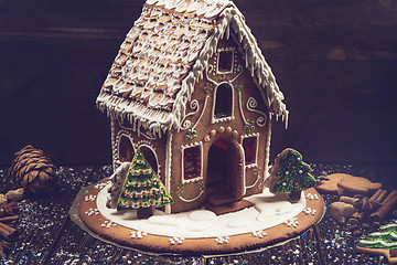 Image showing Homemade gingerbread house