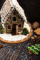 Image showing Homemade gingerbread house