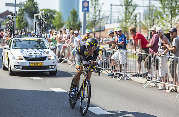 Image showing The Cyclist Steve Cummings - Tour de France 2015