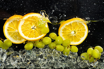 Image showing Oranges, Water And Ice
