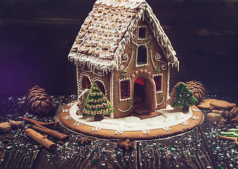 Image showing Homemade gingerbread house