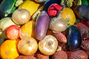 Image showing Vegetable harvest is sold at the fair.