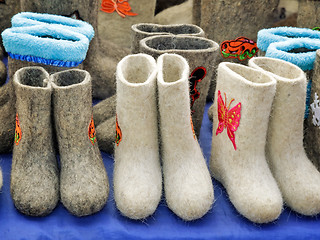 Image showing Warm shoes for children made of felt (boots)