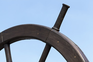 Image showing the helm of the ship