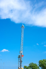 Image showing Large crane machinery in daylight