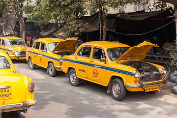 Image showing Taxis in Kolkata (Calcutta)