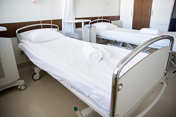 Image showing hospital ward with clean empty beds