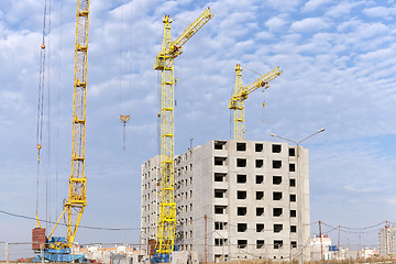 Image showing construction of a new home