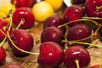 Image showing juicy and ripe cherries.