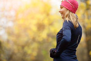 Image showing athletic girl standing back morning