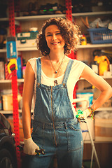 Image showing car mechanic woman in repair shop