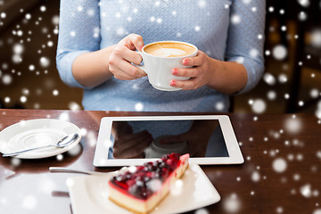 Image showing woman with coffee, tablet pc and cake