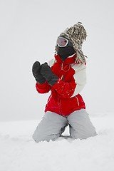 Image showing Skier playing with snow