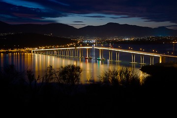 Image showing Tasman Bridge at night