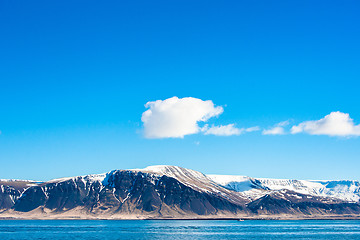 Image showing Mountain in the icelandic ocean