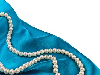 Image showing Pearl beads