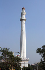 Image showing Shaheed Minar formerly known as the Ochterlony Monument in Kolkata, India