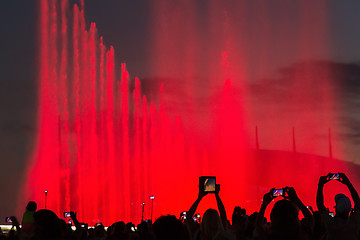 Image showing Evening performance - color-music fountain.