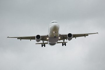 Image showing Commercial Plane Landing