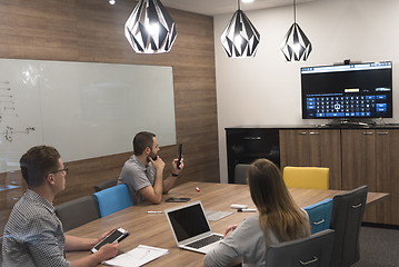 Image showing startup business team on meeting