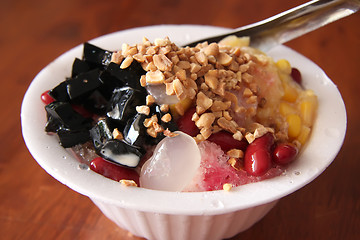 Image showing Shaved ice dessert