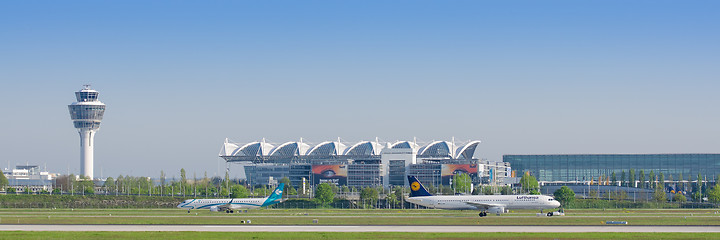 Image showing Munich international airport with passenger terminal and traffic