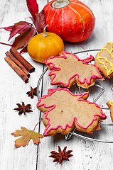 Image showing Symbolic autumn cookies