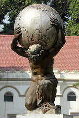 Image showing Statue of Atlas in the ZOO in Kolkata, India