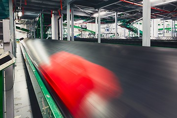 Image showing Baggage on conveyor belt