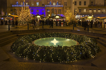 Image showing Mandusevac fountain on Ban Jelacic square in Zagreb advent eveni