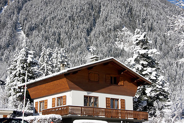 Image showing Alpine cabin