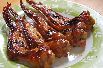 Image showing Grilled chicken wings