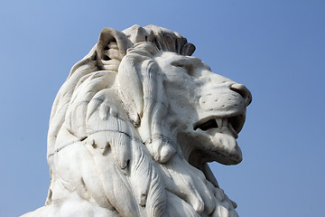 Image showing Antique Lion Statue, Victoria memorial, Kolkata, India