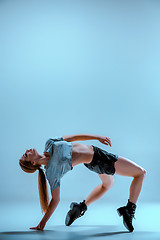 Image showing Attractive girl dancing twerk in the studio